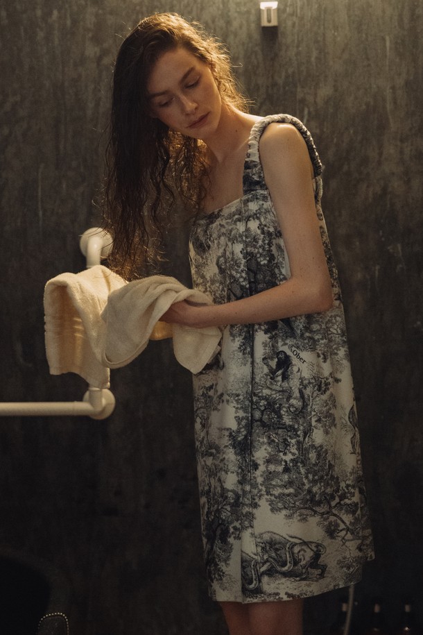 상품 슬라이드 이미지 0