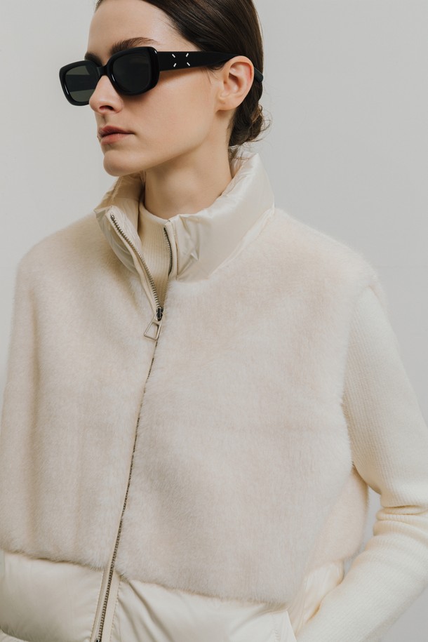 상품 슬라이드 이미지 1