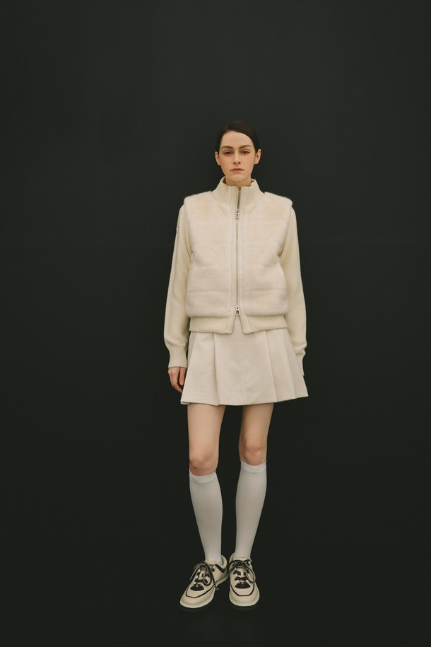 상품 슬라이드 이미지 0