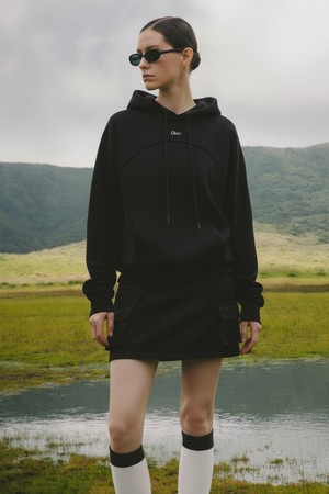 [Basic] 스포티 터치 후드 탑_BLACK-a