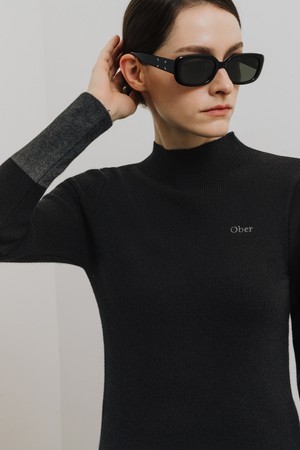 [Basic] 소매배색 하프넥 니트_BLACK-a