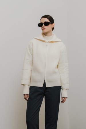 패딩 소매 집업 가디건_IVORY-a
