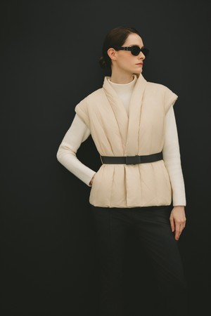 레이어 패딩 니트베스트_BEIGE-a