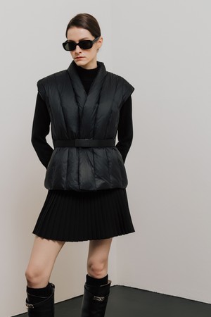 레이어 패딩 니트베스트_BLACK-a