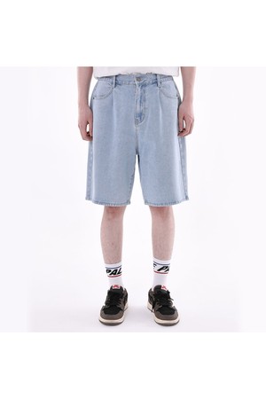 WIDE BURMUDA DENIM SHORT 미디움인디고