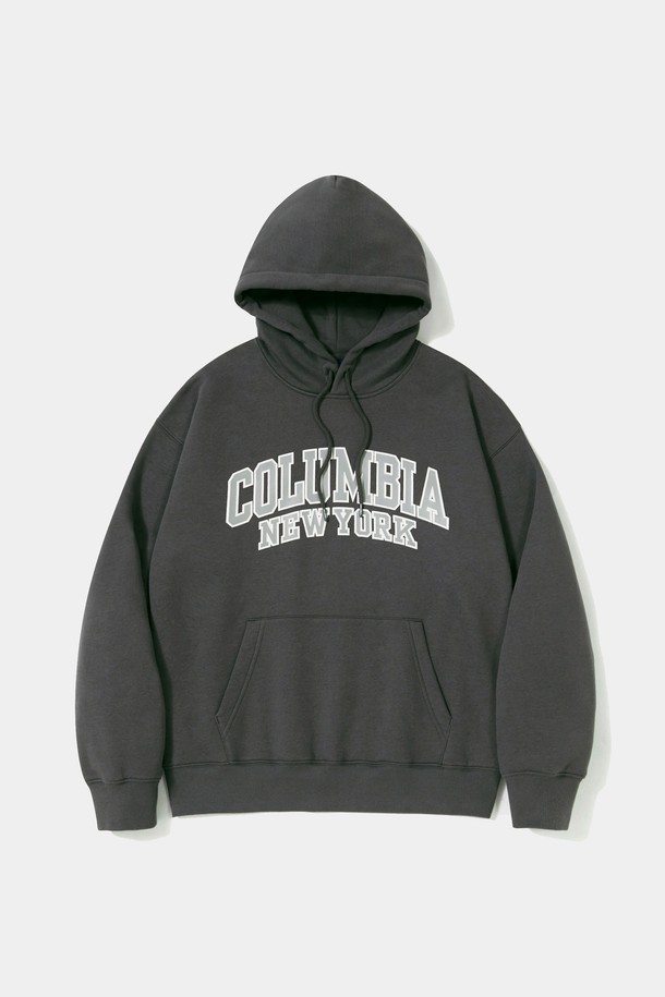 90'S 아치 플리스 후디_차콜은 가을, 겨울 시즌에 따뜻하게 입을 수 있는 후드티입니다. 차콜, 라이트밀란지, 오트밀 세 가지 색상으로 출시되었으며, 일상 속 캐주얼 스타일을 연출하기에 좋습니다. 면과 폴리에스테르 혼방 소재로 제작되어 부드러운 촉감과 편안한 착용감을 선사하며, 플리스 안감으로 보온성을 높였습니다. 콜롬비아 사이드 라벨이 돋보이는 세미 오버핏 디자인으로, 겨울 데일리룩, 집콕룩, 산책룩 등 다양한 TPO에 활용할 수 있습니다. 캐주얼, 미니멀, 스트리트 스타일을 즐겨 입는 분들께 추천합니다.
