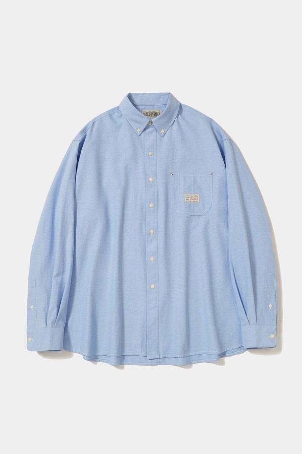 SL-LABEL (에스엘라벨) ONE POCKET OXFORD SHIRTS (원 포켓 옥스포드 셔츠) 블루는 옥스포드 면 소재의 긴소매 셔츠입니다. 차이나칼라 디자인에 오버핏과 릴랙스핏으로 편안한 착용감을 선사하며, 캐주얼, 클래식, 미니멀 스타일을 연출하기 좋습니다. 봄, 가을 계절에 어울리며, 데이트룩과 카페룩에 매치하기 좋습니다. 뻣뻣한 촉감과 스트라이프 패턴, 싱글 포켓 디테일이 특징이며, 스칼라리 라이온 라벨이 부착되어 있습니다. 일상에서 트렌디하고 캐주얼한 스타일을 연출해보세요.
