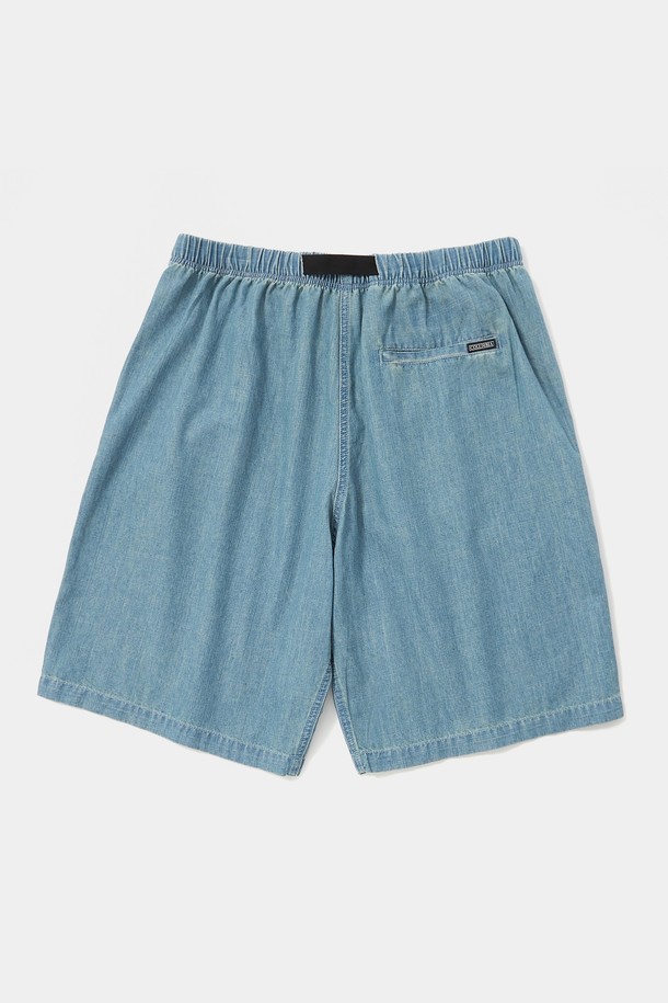 콜롬비아 트라잔 라벨 벨티드 데님 쇼츠 팬츠 라이트데님은 남녀 모두 착용 가능한 데님 반바지입니다. 라이트 데님 컬러의 무지 디자인으로, 캐주얼, 스포티 스타일을 연출하기 좋습니다. 허리 전체 밴딩과 벨트가 포함되어 편안한 착용감을 제공하며, 아웃포켓과 콜롬비아 트라잔 라벨 디테일, 백포켓으로 포인트를 더했습니다. 봄, 여름 시즌에 일상, 캐주얼, 여행, 휴가 등 다양한 TPO에 활용할 수 있는 루즈핏, 레귤러핏 반바지입니다. 면과 데님 혼방 소재로 제작되어 보통 두께감을 가지며 편안한 착용감을 선사합니다.
