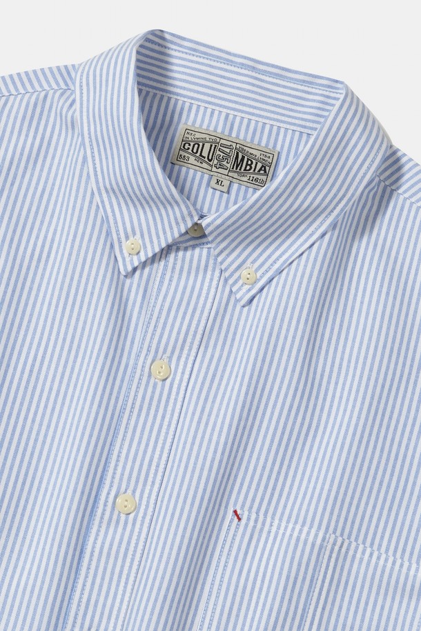 SL-LABEL (에스엘-라벨) ONE POCKET (원 포켓) OXFORD SHIRTS (옥스포드 셔츠) _BLUE STRIPE (블루 스트라이프)입니다. 블루 스트라이프, 블루 그레이 옐로우 스트라이프, 그레이 스트라이프 세 가지 컬러로 출시되었으며, 일상에서 트렌디하게 연출하기 좋습니다. 면 소재로 제작되어 탄탄한 촉감을 선사하며, 가슴 부분의 Single Out Pocket (싱글 아웃 포켓) 디테일과 여유로운 오버핏 실루엣이 특징입니다. 긴소매 기장으로 캐주얼, 클래식, 미니멀한 스타일 모두 소화 가능하며, SCHOLARLY LION LABEL (스콜라리 라이온 라벨) 포인트로 디자인의 완성도를 높였습니다.
