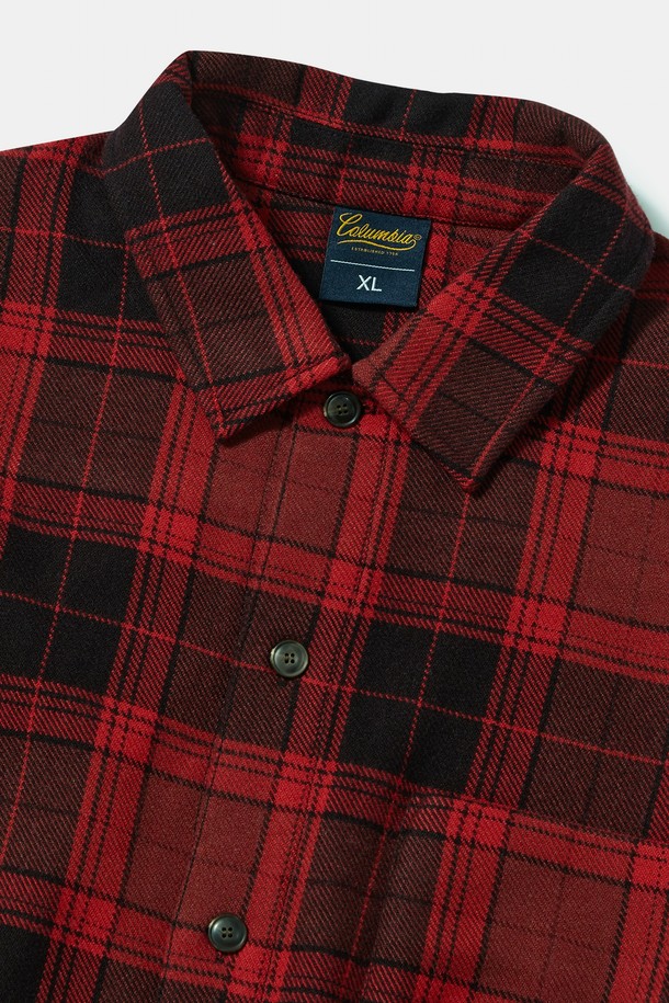 NY 스트리트 테일 헤비 체크 셔츠_레드는 가을/겨울 시즌, 간절기에 적합한 남성용 오버핏 셔츠입니다. 그레이, 빈티지브라운, 레드 3가지 컬러로 출시되었으며, 헤비웨이트 플란넬 소재로 제작되어 부드러운 촉감을 자랑합니다. NY STREET TAIL 로고 직자수와 전면 포켓, COLUMBIA STREET 라벨 디테일이 특징이며, 스트릿, 캐주얼, 시티보이 스타일을 연출하기 좋습니다. 가을 나들이룩이나 겨울 데일리룩에 활용하여 개성 있는 스타일을 완성해 보세요.
