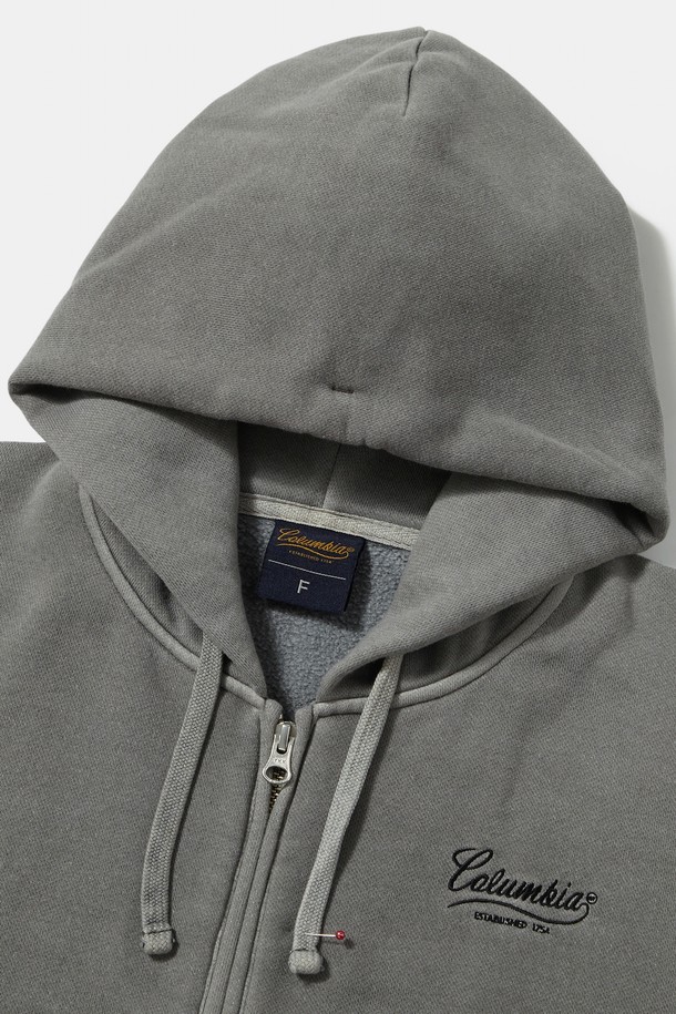 NY 스트리트 다잉 플리스 여성 후디_그레이는 스트릿, 캐주얼, 미니멀 스타일을 즐기는 여성들을 위한 오버핏 후드집업입니다. 차콜 그레이 컬러의 피그먼트 다잉 처리로 빈티지한 무드를 더했으며, 부드러운 촉감의 플리스 소재와 두꺼운 두께로 가을, 겨울철 따뜻하게 착용할 수 있습니다. YKK 2-WAY ZIPPER를 사용하여 실용성을 높였으며, 크롭 기장과 긴 소매 디자인이 특징입니다. 일상, 집콕, 산책 등 다양한 TPO에 맞춰 활용할 수 있는 데일리 아이템입니다.
