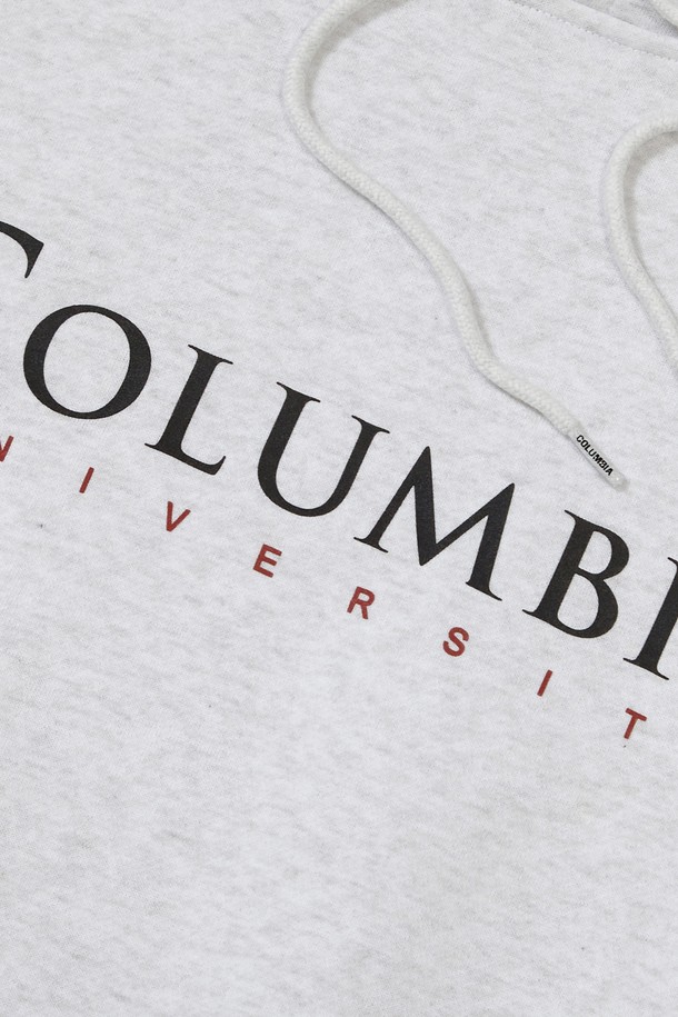 CU SIG BIG FLEECE HOODIE_LIGHT MELANGE (CU 시그 빅 플리스 후디_라이트 멜란지)는 부드러운 촉감의 면, 폴리에스터 혼방 소재로 제작된 공용 후드티입니다. 가을, 겨울 시즌에 적합하며, 일상생활에서 캐주얼하고 미니멀한 스타일을 연출할 수 있습니다. 오버핏 세미 실루엣으로 편안한 착용감을 제공하며, 두꺼운 두께감의 기모 안감으로 보온성을 높였습니다. COLUMBIA(컬럼비아) 시그니처 빅 로고 프린트와 플래그 포인트 디테일이 디자인의 특징입니다. 겨울 데일리룩, 집콕룩, 산책룩 등 다양한 TPO에 활용하기 좋습니다.
