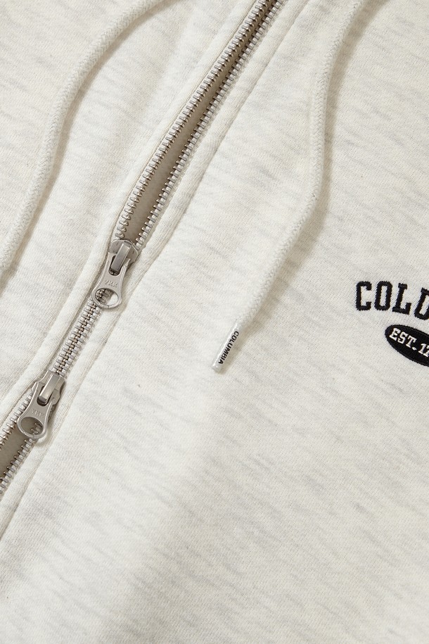 CU 아치 플리스 집업 후디 오트밀은 캐주얼, 미니멀, 스트리트 스타일을 즐기는 분들을 위한 겨울, 가을 필수 아이템입니다. 면과 폴리에스테르 혼방의 부드러운 촉감과 두꺼운 두께로 따뜻함을 선사하며, 데일리룩, 집콕룩, 산책룩 등 다양한 TPO에 활용하기 좋습니다. 세미 오버핏으로 편안한 착용감을 제공하며, YKK 2-WAY 지퍼와 COLUMBIA FLAG 소매 디테일, COLUMBIA UNIVERSITY ARCH 로고 자수 디테일이 돋보입니다. 오트밀, 블랙, M.Grey, 크라운 네이비 4가지 색상으로 만나보세요.
