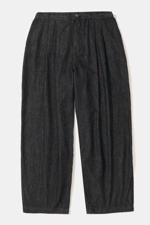 TRAJAN LABEL PINTUCK WIDE-FIT DENIM PANTS_BLACK JEAN
