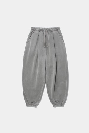 TINY SCRIPT DYED FLEECE WIDE JOGGER SWEATPANTS_GRAY