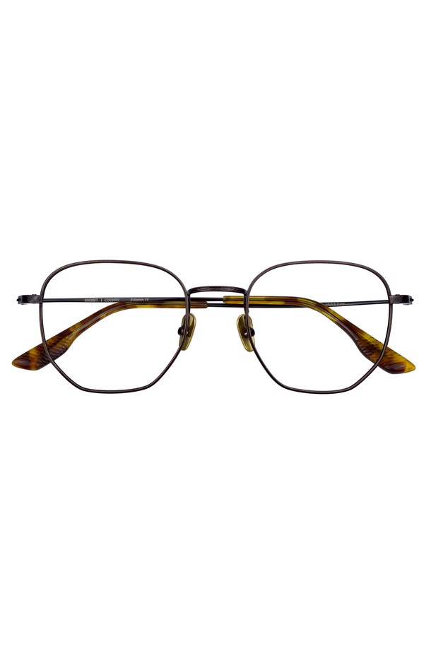 카운티 가벼운 티타늄 안경은 미니멀하고 클래식한 스타일을 추구하는 분들을 위한 제품입니다. 블랙 컬러의 원형 프레임은 심플한 디자인으로, 어떤 스타일에도 자연스럽게 어울립니다. 티타늄 소재를 사용하여 가볍고 편안한 착용감을 제공하며, 일상생활에서 부담 없이 사용할 수 있습니다. 경량 프레임 특징으로 안경을 장시간 착용해도 피로감이 적습니다. 무지 디자인으로 유행을 타지 않고 오래도록 사용할 수 있습니다.
