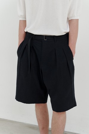 Belted wide linen shorts (black)