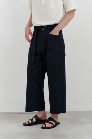 Belted wide nine pants (navy)