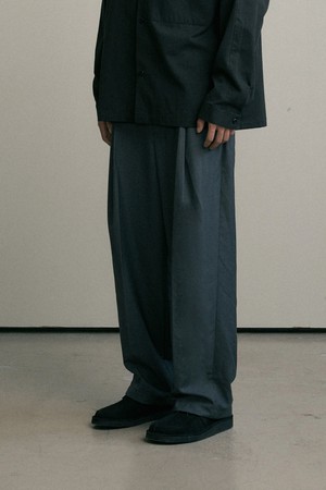 CTO deep tuck pants (charcoal)