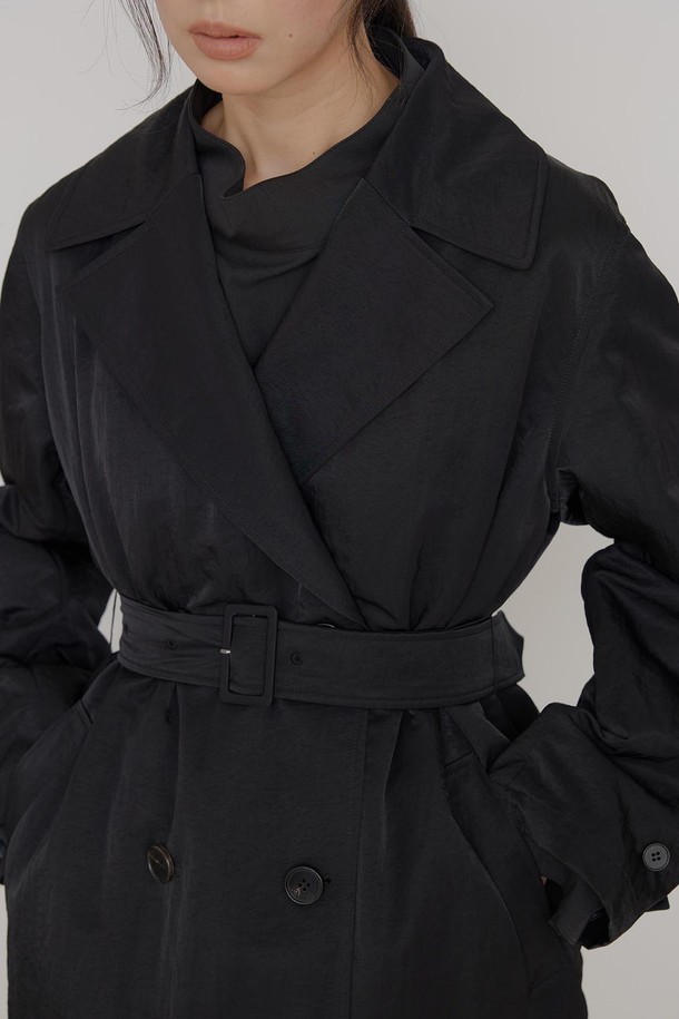 manuelle et guillaume - 코트 - Padded liner essential coat black