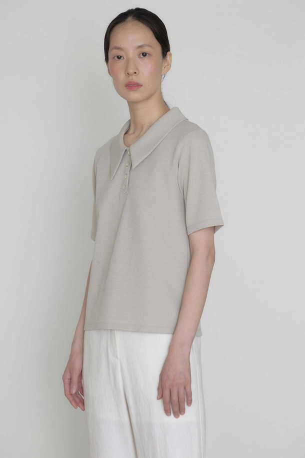 manuelle et guillaume - 반소매 티셔츠 - Peaked collar top gray