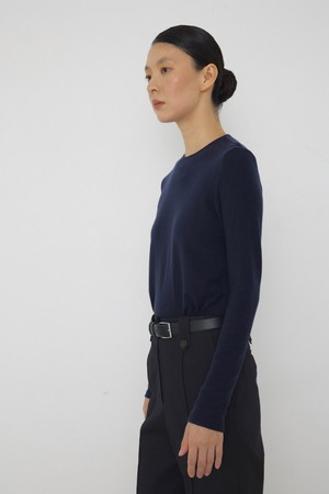 [재입고] Wool jersey sleek neck top navy