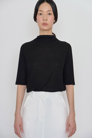 Mockneck half top black