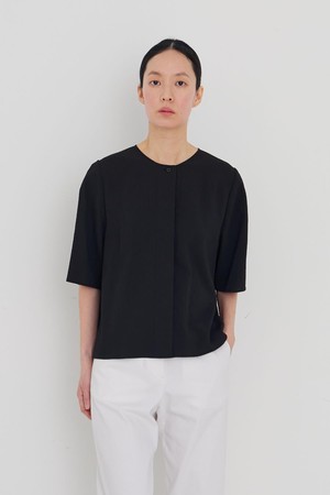 Soft sheer pleats top black