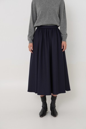 Full volume wool skirt navy