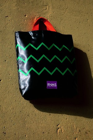 RNMS ZIGZAG TOTEBAG3