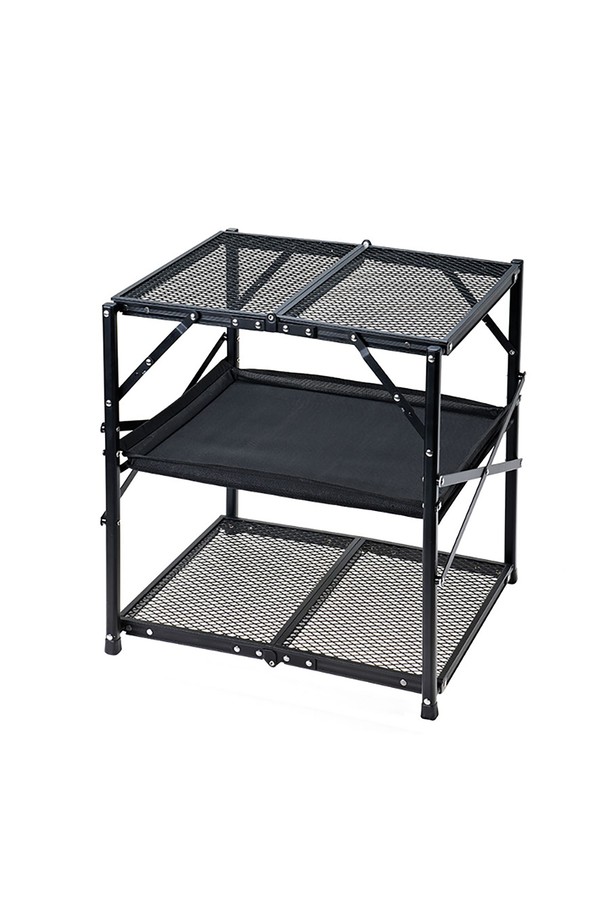 코베아 메쉬 폴딩 쉘프는 캠핑 및 아웃도어 활동에 최적화된 수납장입니다. 튼튼한 스틸, 알루미늄 프레임과 통기성이 뛰어난 프리미엄 메쉬 소재를 사용하여 제작되었으며, 최대 40kg의 하중을 견딜 수 있습니다. X자 프레임 구조와 원터치 설치, 프레임 고정 장치로 안정성을 높였으며, 이동과 보관이 용이하도록 보관 케이스를 함께 제공합니다.
