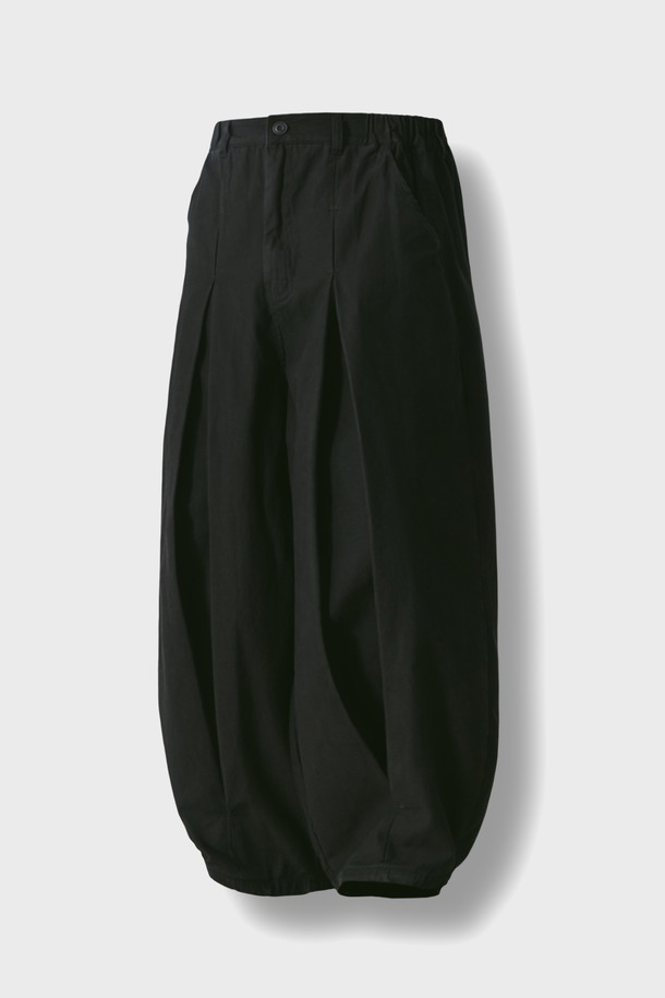 Long Tuck Wing Balloon Pants - Black_ANGLAN