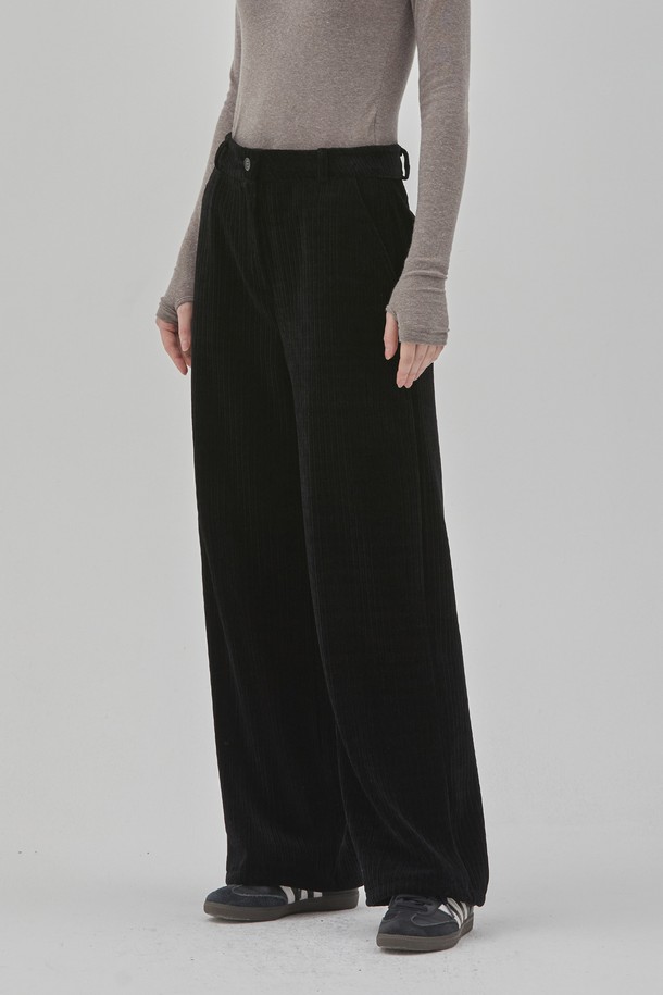 RYUL+WAI: - 롱/미디팬츠 - VELVET CORDUROY STRING WIDE PANTS BLACK