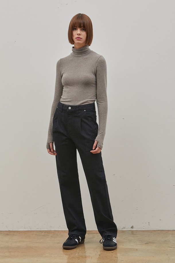 RYUL+WAI: - 데님 - DENIM TUCK BASIC STRAIGHT PANTS BLACK