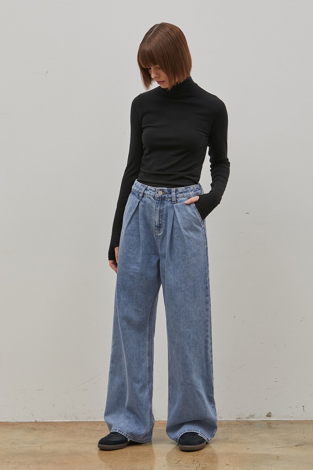 RYUL+WAI: - 데님 - DENIM BOTH TUCK WIDE LONG PANTS BLUE