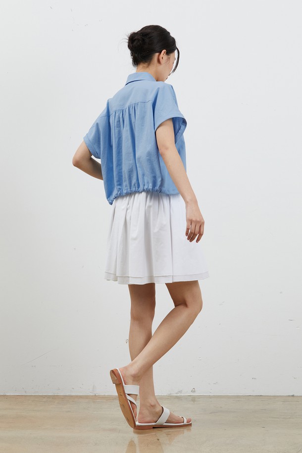 RYUL+WAI: - 블라우스 - LINEN SHIRRING CROP BLOUSE BLUE