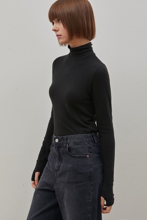 WARMER ANGORA HIGH NECK TOP BLACK