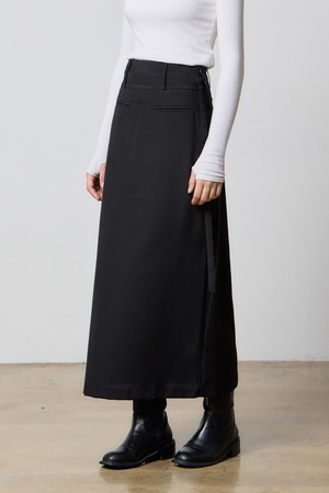 WOOL FRONT POCKET BELT LONG SKIRT BLACK F5