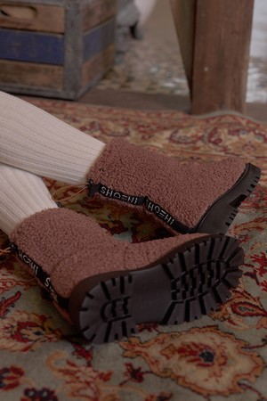 엠버 퍼 투웨이 미들 부츠(BROWN)_B5555