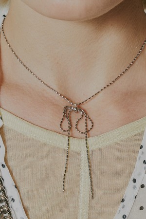 Dot Ribbon necklace