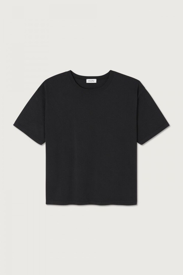 FIZVALLEY_NOIR (피즈밸리_누아르) 빈티지 여성 티셔츠입니다. 부드러운 면 소재로 제작되어 편안한 착용감을 선사하며, 봄, 여름에 활용하기 좋은 얇은 두께의 반소매 크롭 티셔츠입니다. 캐주얼하고 미니멀한 스타일을 연출하기 좋으며, 무지 디자인과 오버핏으로 베이직하면서도 트렌디한 룩을 완성합니다. 라운드넥과 블랙 컬러, 빈티지한 디자인이 특징입니다.
