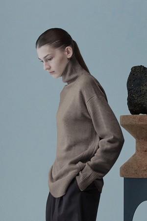 CASHMERE BLEND TURTLENECK SWEATER MO