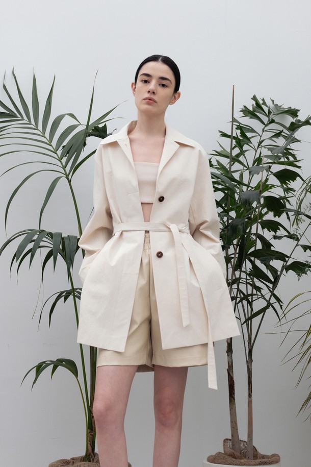 RE RHEE - 트렌치코트 - BELTED SHORT TRENCH JACKET