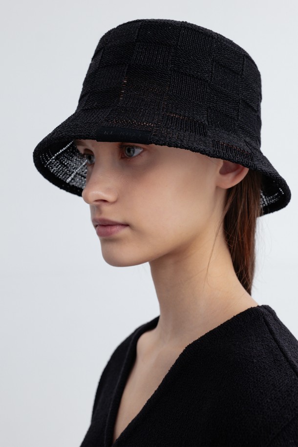 RE RHEE - 모자 - CHECKERED PATTERN BUCKET HAT BK