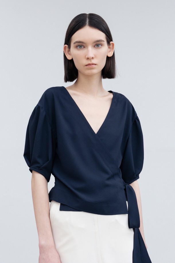 RE RHEE - 블라우스 - BALLOON SLEEVE CREPE WRAP BLOUSE