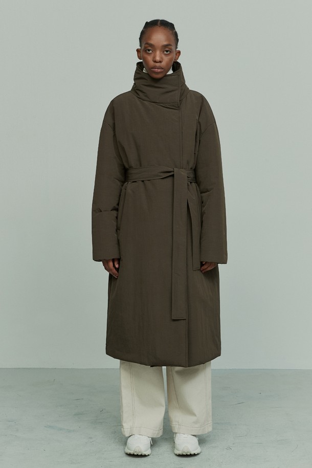 RE RHEE - 코트 - BELTED PUFFER COAT KHAKI BROWN