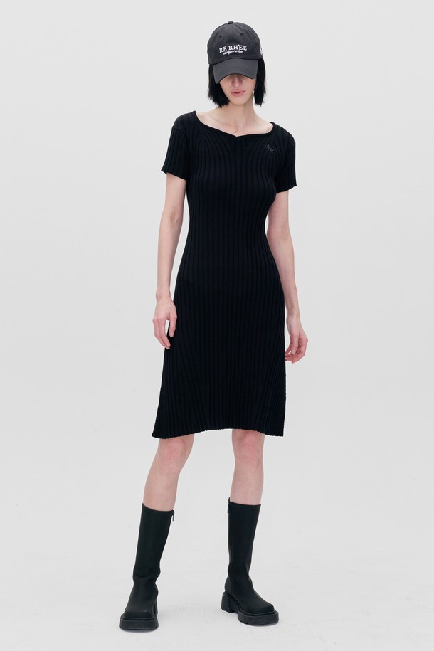 RE RHEE - 반소매 원피스 - ASYMMETRIC HEM KNIT DRESS