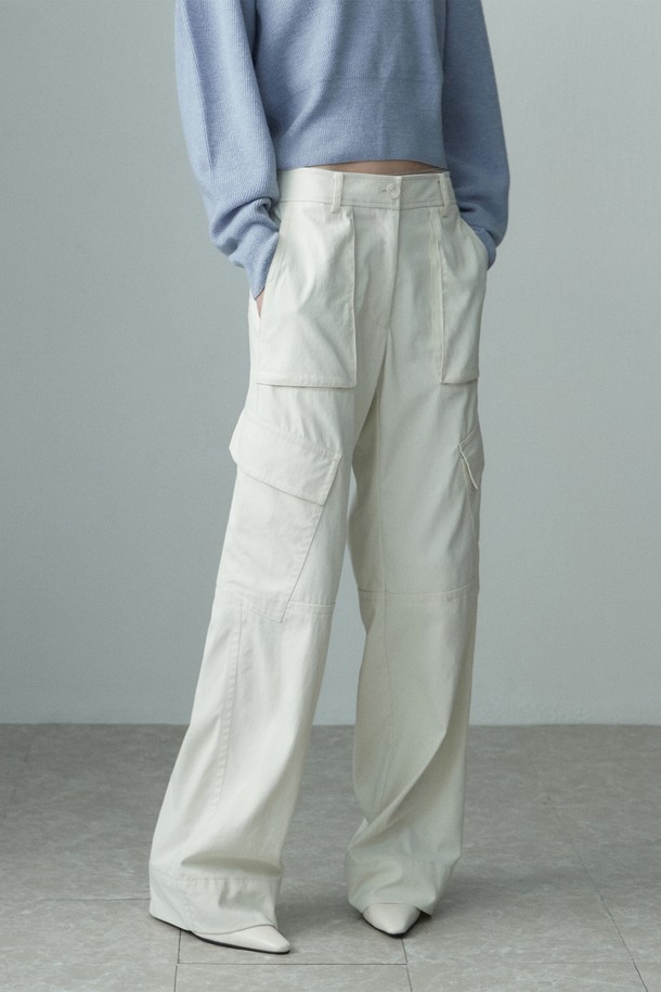 RE RHEE - 롱/미디팬츠 - WIDE POCKET CARGO PANTS IVORY