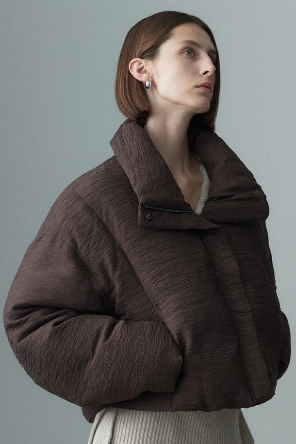 RE RHEE - 자켓 - PLEATED PUFFER PADDED JACKET TRUFFLE