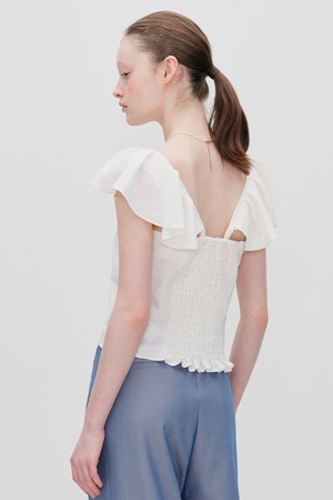 BACK SHIRRED HALF SLEEVES TOP